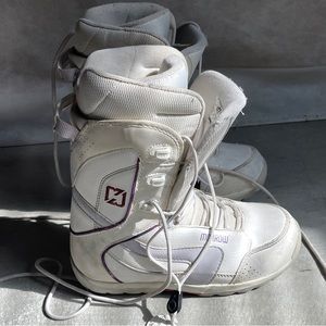 Morrow Snowboarding Boots